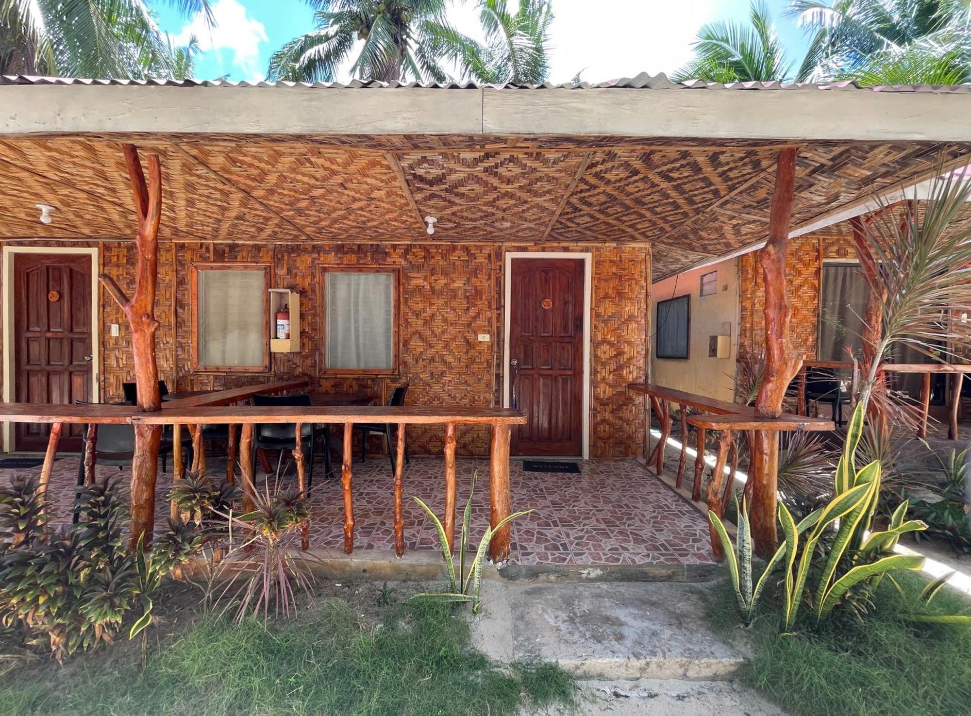 Beach Placid Resort Powered By Cocotel Ocoy Exterior photo