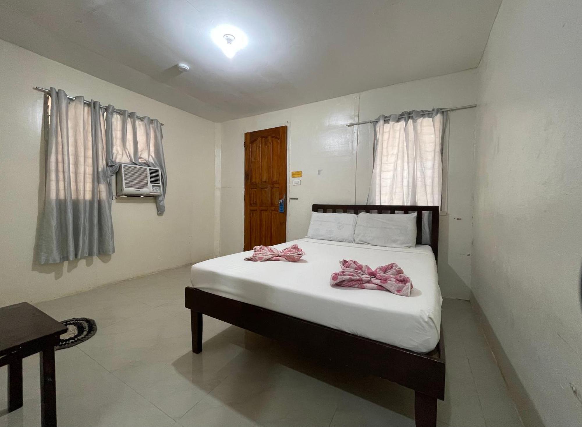 Beach Placid Resort Powered By Cocotel Ocoy Room photo