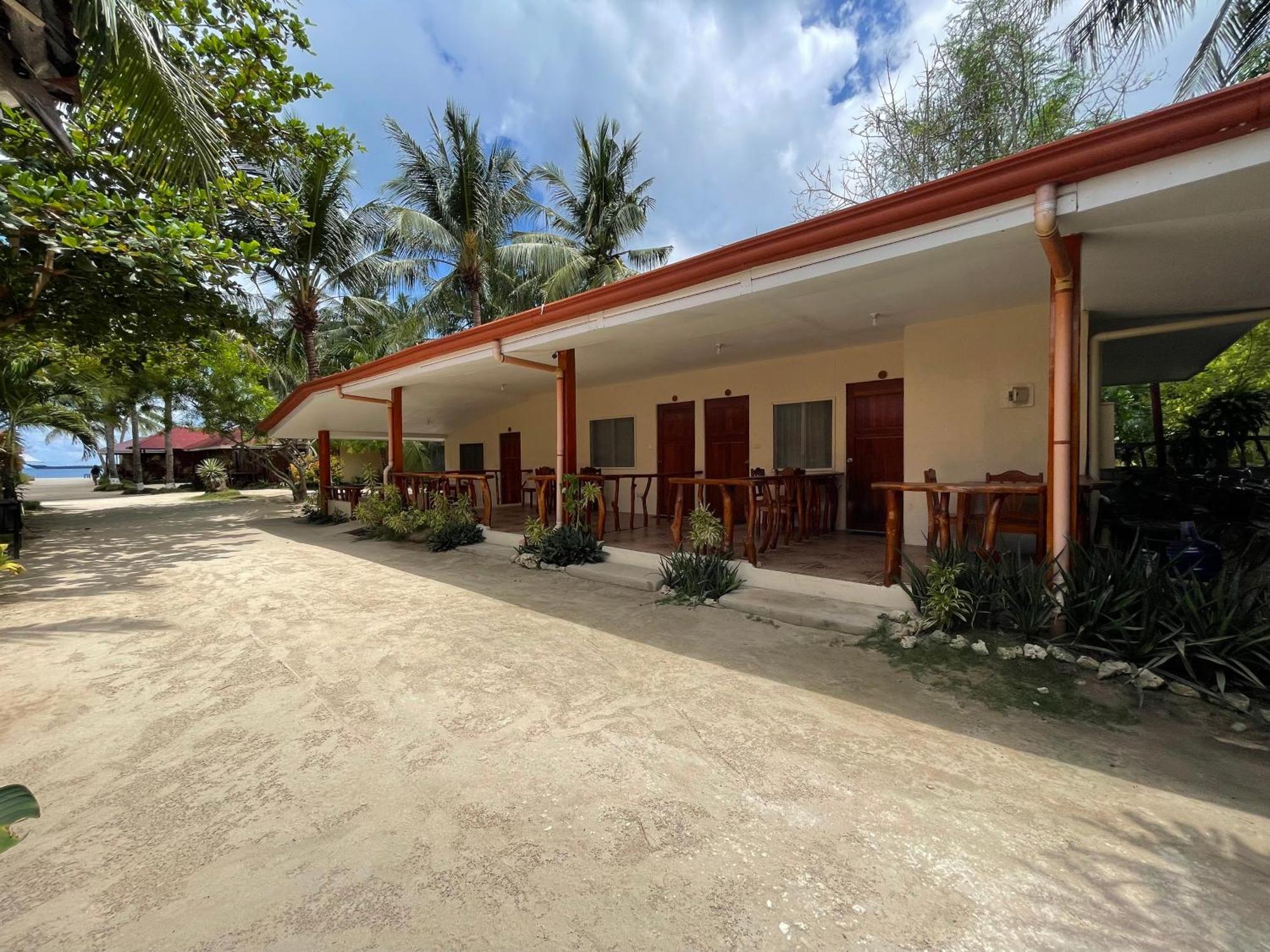 Beach Placid Resort Powered By Cocotel Ocoy Room photo